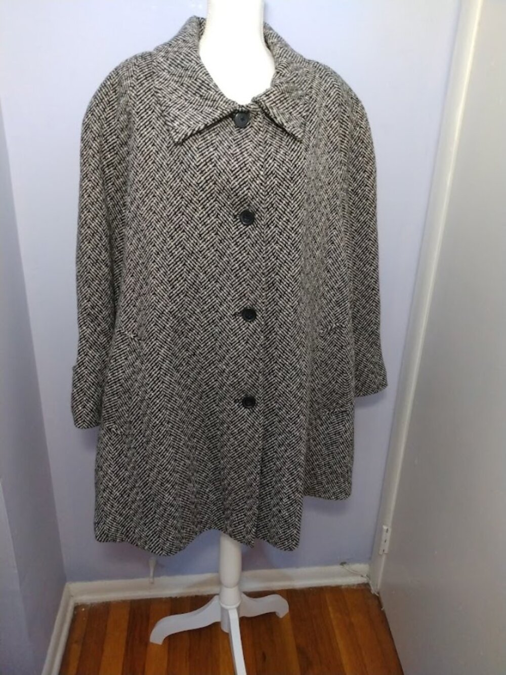 Avenue Women's Wool Blend Coat Vintage Herringbone Mid Length Size 2X* Outerwear